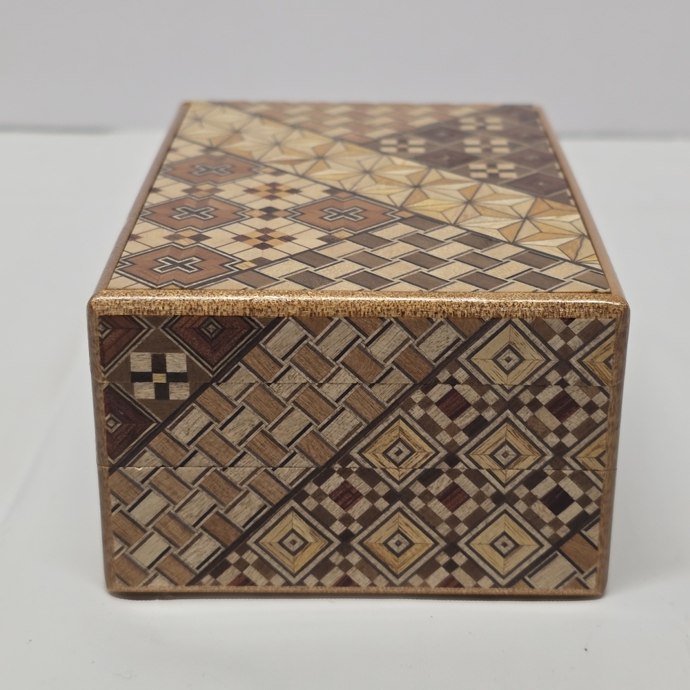 Japanese Wooden Puzzle Secret Box Hakone Yosegi 8-10 Steps Traditional Asian - Picture 6 of 9